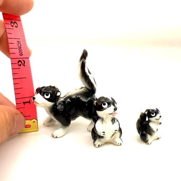 Miniature SKUNK FAMILY Porcelain Animal Figurine Vtg 50s Hagen Renaker Retired - Picture 8 of 9